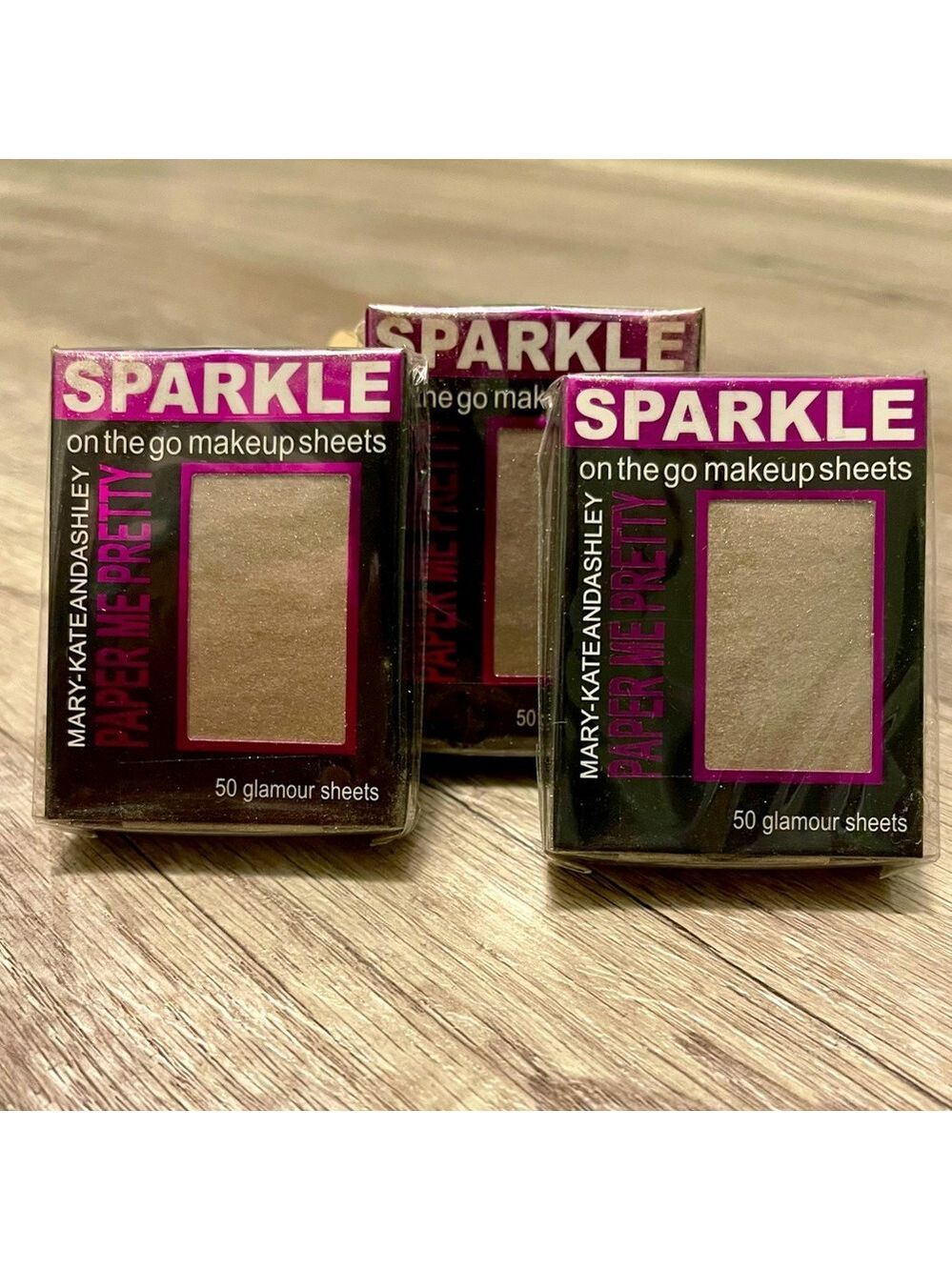Mary Kate and Ashley On the Go Gold Sparkle Makeup Sheets